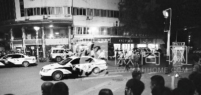 合肥市宿州路现“炸弹”引恐慌 排爆现场