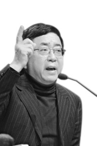 余秋雨昨受邀来安徽演讲 余秋雨