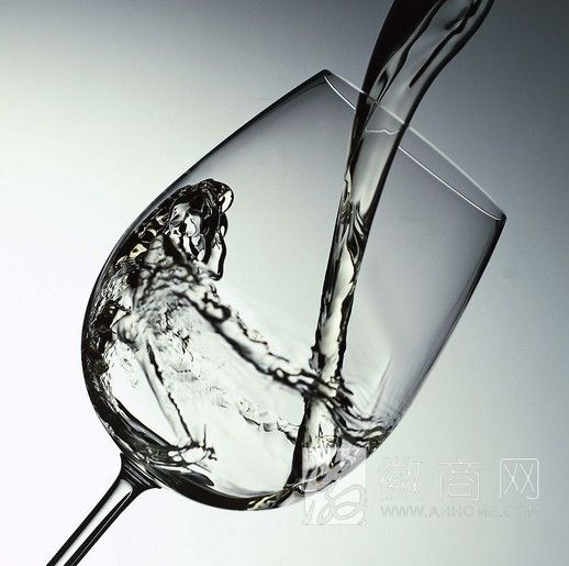 2012年安徽<a href='display.asp?id=18084'  target='_blank'>酒</a>类消费 酒类消费