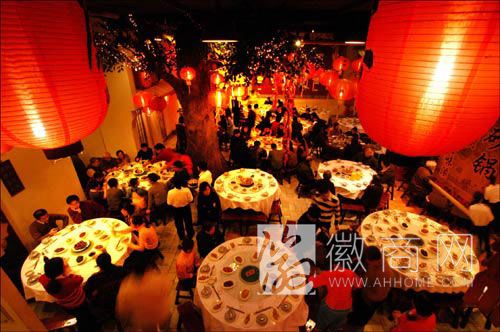 <a href='display.asp?id=11916' target='_blank'>芜湖</a>马年年夜饭预订 <a href='display.asp?id=18084' target='_blank'>酒</a>店年夜饭