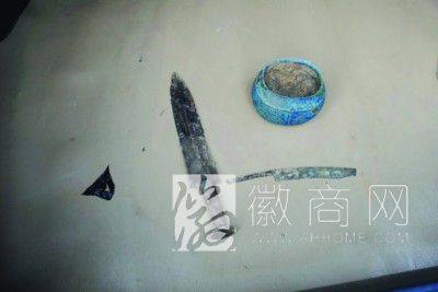 安徽天长战国墓葬 古墓中的文物