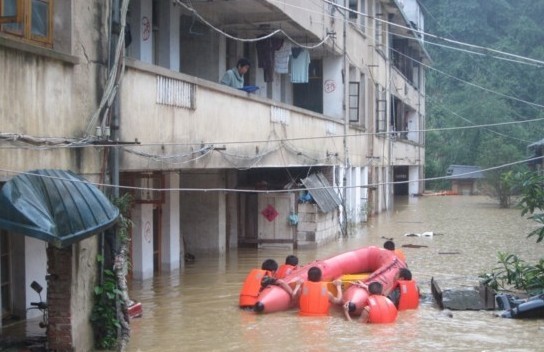 黄山暴雨2人失踪 黄山暴雨