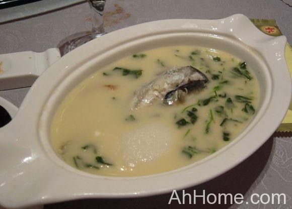 <a href='display.asp?id=11483' target='_blank'>铜陵</a>四人吃河豚中毒 吃河豚中毒