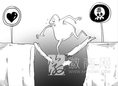 <a href='display.asp?id=11417' target='_blank'>淮南</a>小伙帮丈母贩毒 <a href='display.asp?id=11417' target='_blank'>淮南</a>小伙帮丈母娘贩卖毒品