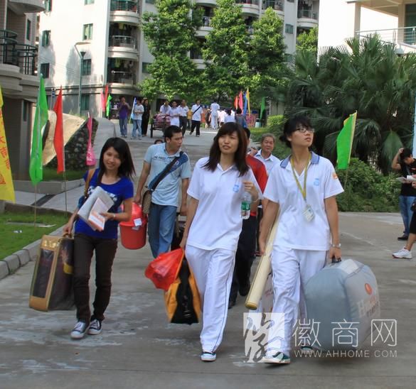 2013安徽<a href='display.asp?id=13934'  target='_blank'>高考</a>录取率 <a href='display.asp?id=13934'  target='_blank'>高考</a> 录取