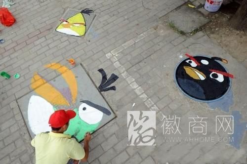 窨井盖上画画 涂鸦 树洞画