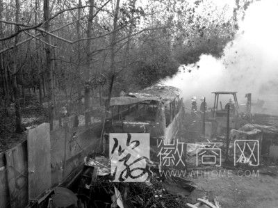 中元节 祭祀 中巴房车