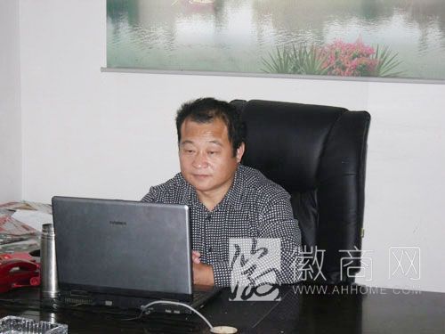 王心正 安徽功成天下<a href='display.asp?id=11484' target='_blank'>酒业</a>有限公司 功成天下<a href='display.asp?id=11484' target='_blank'>酒业</a>