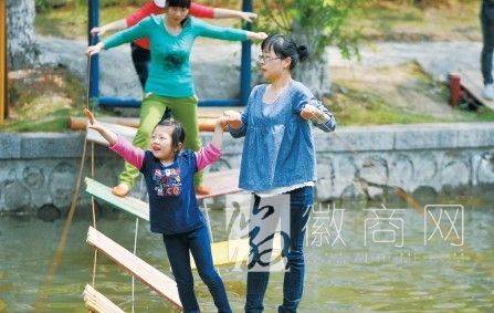 <a href='display.asp?id=14068' target='_blank'>合肥经济</a>圈内居民<a href='display.asp?id=14028' target='_blank'>旅游</a>有望享半价优惠 圈内逾九成3A以上景区将半价
