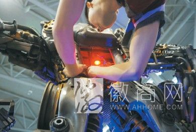 38个变形金刚国庆亮相合肥滨湖国际会展中心 他们还将进一步改装“升级”