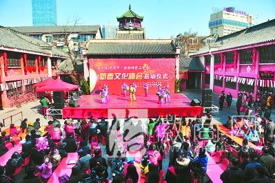 第20届合肥新春文化庙会 <a href='display.asp?id=7303' target='_blank'>合肥城隍庙</a>庙会