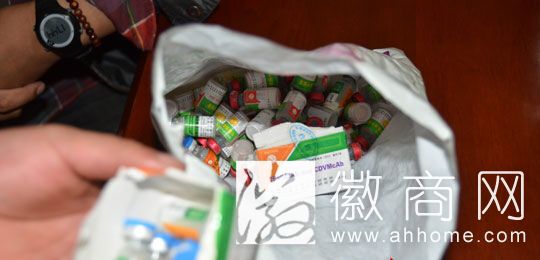 执法人员查获的假兽药