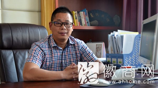 琚泽峰 安徽展宏<a href='display.asp?id=18334' target='_blank'>餐饮</a>管理有限公司