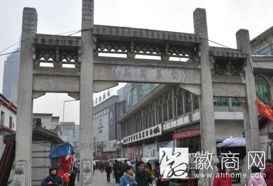 <a href='display.asp?id=7303' target='_blank'>合肥城隍庙</a>改造进展:城隍庙迎来改造后首次整治