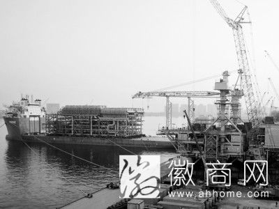 <a href='display.asp?id=14145'  target='_blank'>马钢</a>H型钢助建石油平台
