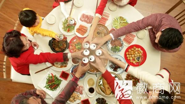 安徽过半餐饮<a href='display.asp?id=13954'  target='_blank'>企业转型</a>困难 大众餐饮仍是主流