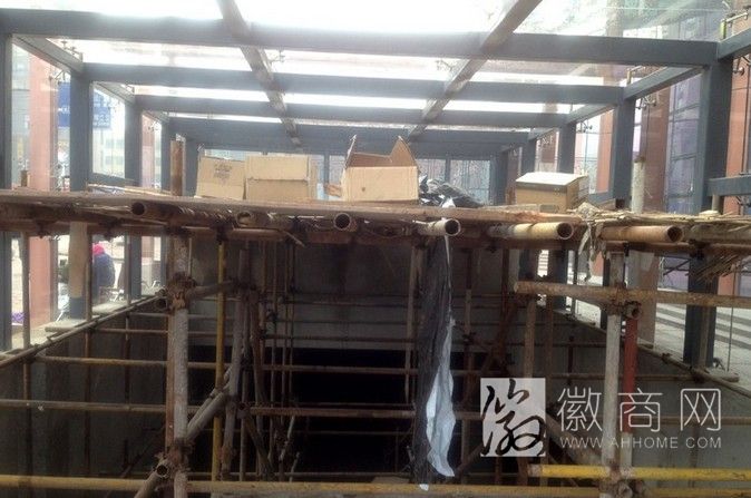 合肥地铁2号线 长丰南路站地铁口