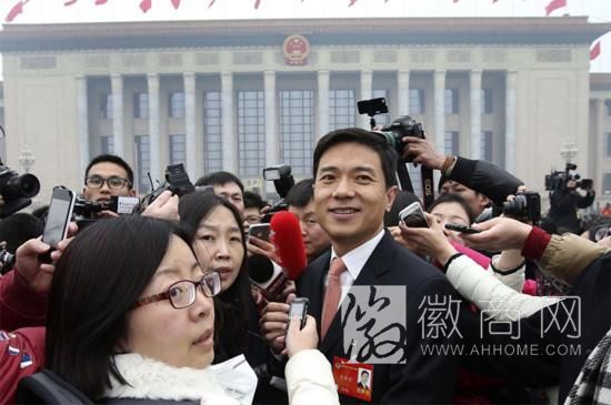 李彦宏 <a href='display.asp?id=13233'  target='_blank'>两会</a>提案