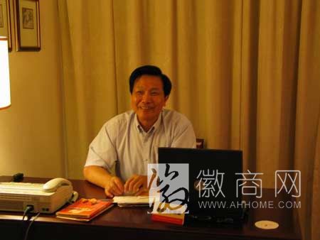 杨金槐：昌河飞机<a href='display.asp?id=11508'  target='_blank'>工业</a>(集团)有限公司董事长