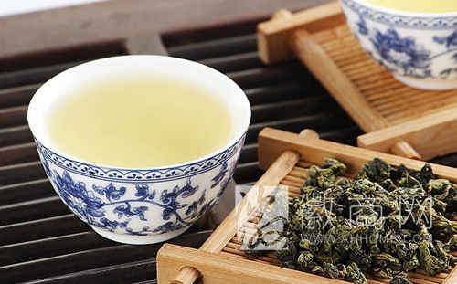 安徽高端茶今年价格走低 白云春毫每斤1400元