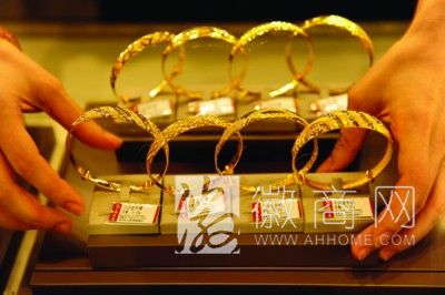 合肥黄金饰品 <a href='display.asp?id=11735' target='_blank'>合肥金价</a>