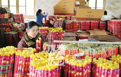 六安烟花爆竹企业今年底全部关闭 政府将予以补偿