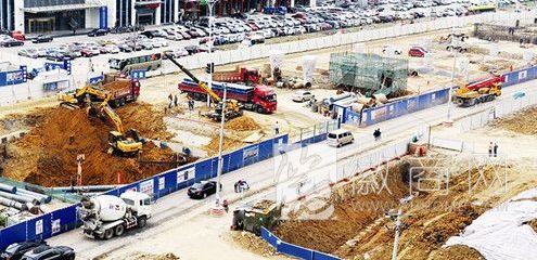 望江路 望江路拓宽 全封闭施工