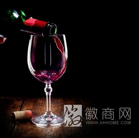南宣<a href='display.asp?id=11484' target='_blank'>酒业</a> 葡萄酒