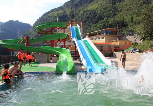 安徽 <a href='display.asp?id=8601' target='_blank'>水上乐园</a>