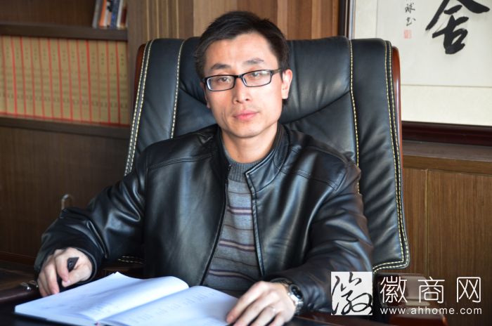 周锋铭
