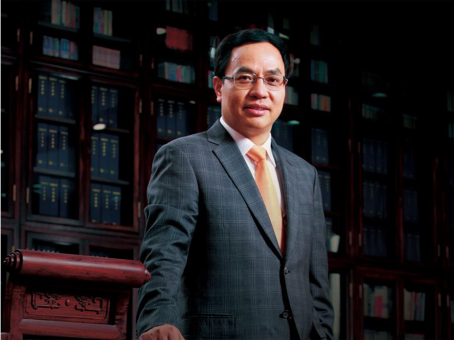 挤走<a href='display.asp?id=15989' target='_blank'>马云</a>当首富 李河君领汉能集团创造能源界新辉煌
