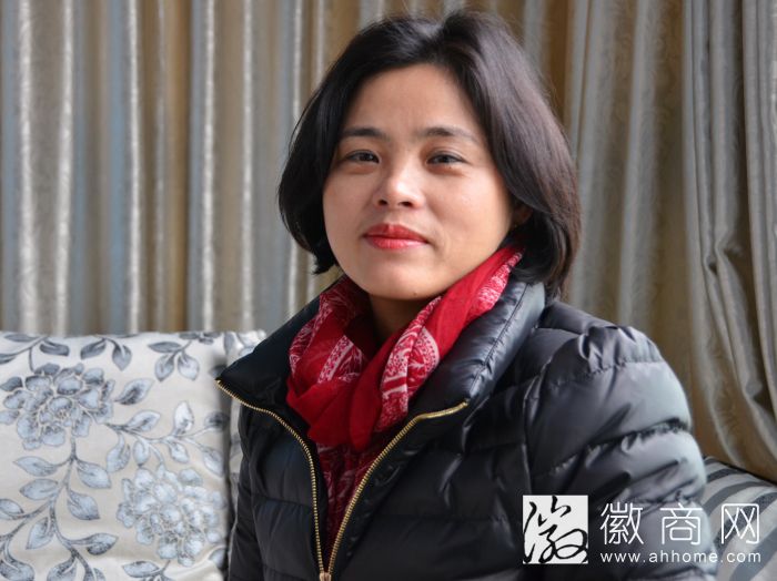 李梅 