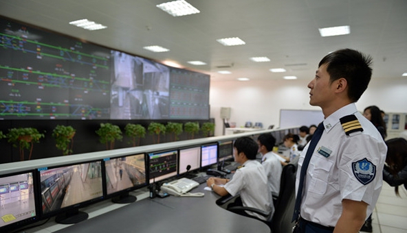 <a href='display.asp?id=7201'  target='_blank'>合肥地铁</a>卡在哪办?地铁控制中心落户滨湖啦