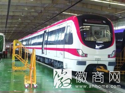 合肥首列地铁列车完成内饰开始编组 未来拆成6节运抵合肥