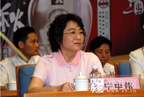 宁中伟