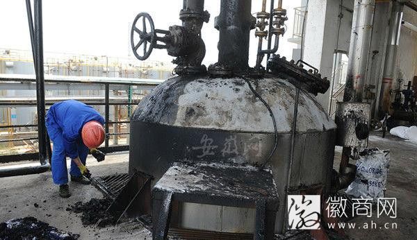 <a href='display.asp?id=13941'  target='_blank'>红四方</a>