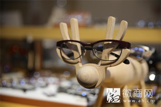 伊视佳眼镜